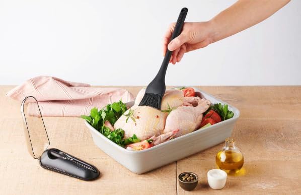 Silicone Basting Brush, 7.5-Inch Heat-Resistant Kitchen Tool, Food-Grade Material, Dishwasher Safe with Ergonomic Handle for Cooking, Baking, Grilling