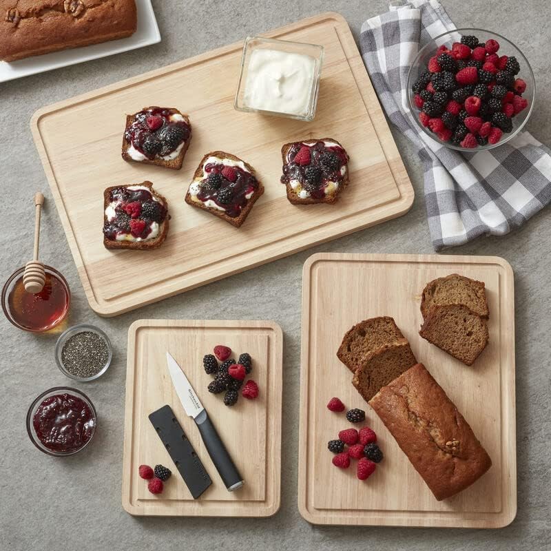 KitchenAid Classic Rubberwood Cutting Board with Perimeter Trench, Reversible Chopping Board, 8-inch x 10-Inch, Natural
