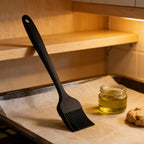 ANGGREK Silicone Baking Brush, Heat 230°C Food Grade Oil Brush, BBQ Butter Bread With Hanging Hole For Cake Bread Barbecue Kitchen (Black)